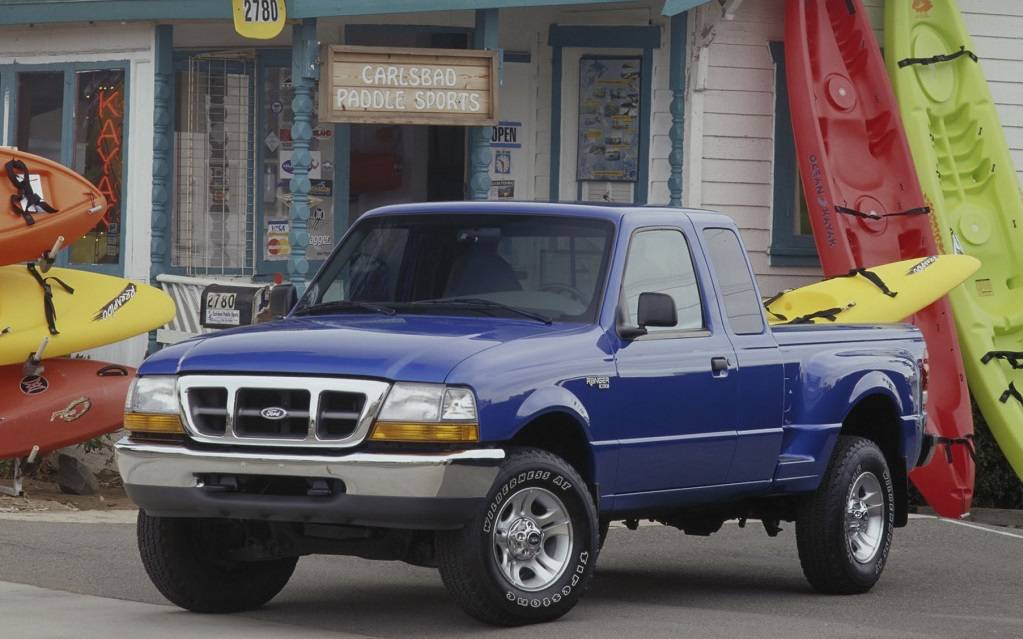 <p>Ford Ranger XLT 2000</p>
