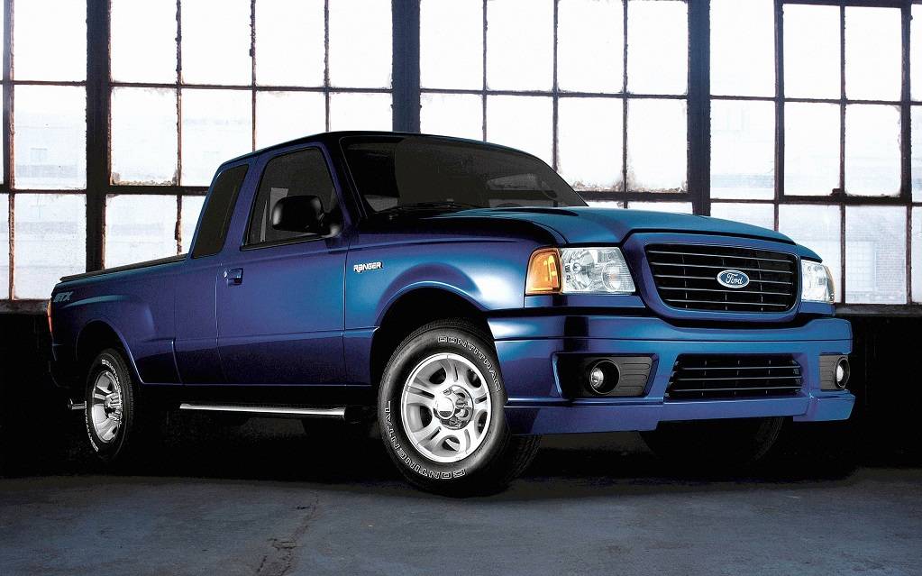<p>Ford Ranger STX 2005</p>