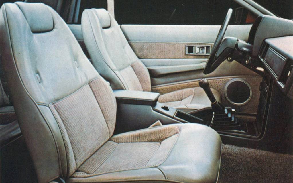 <p>Dodge Challenger 1981</p>