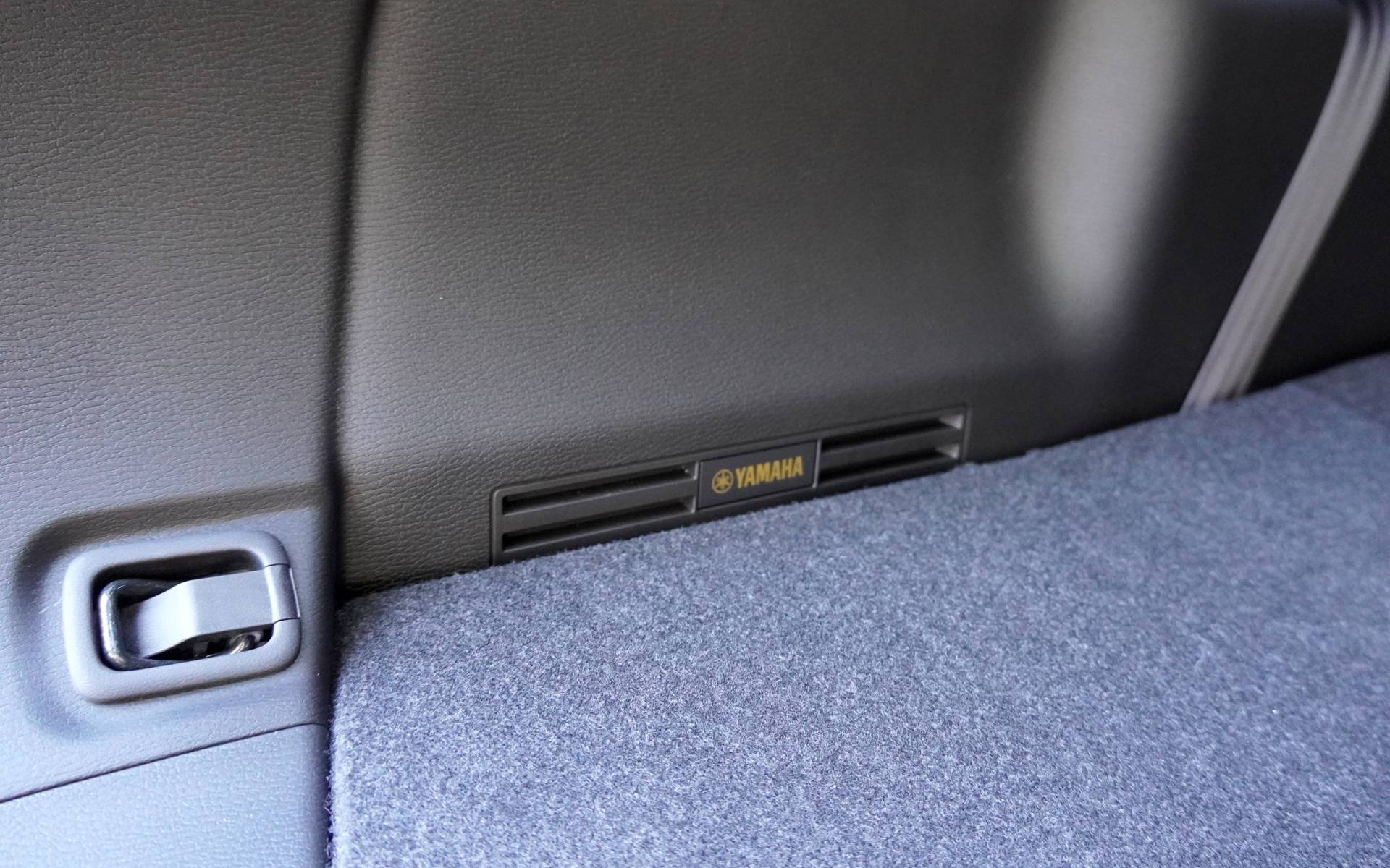 <p>2025 Mitsubishi Outlander GT-Premium</p>