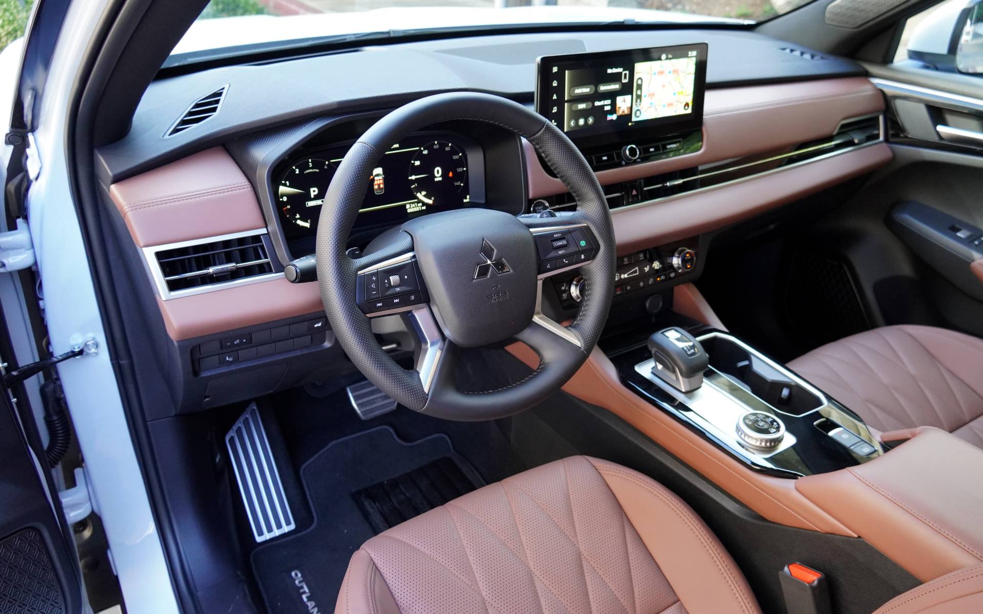 <p>2025 Mitsubishi Outlander GT-Premium</p>