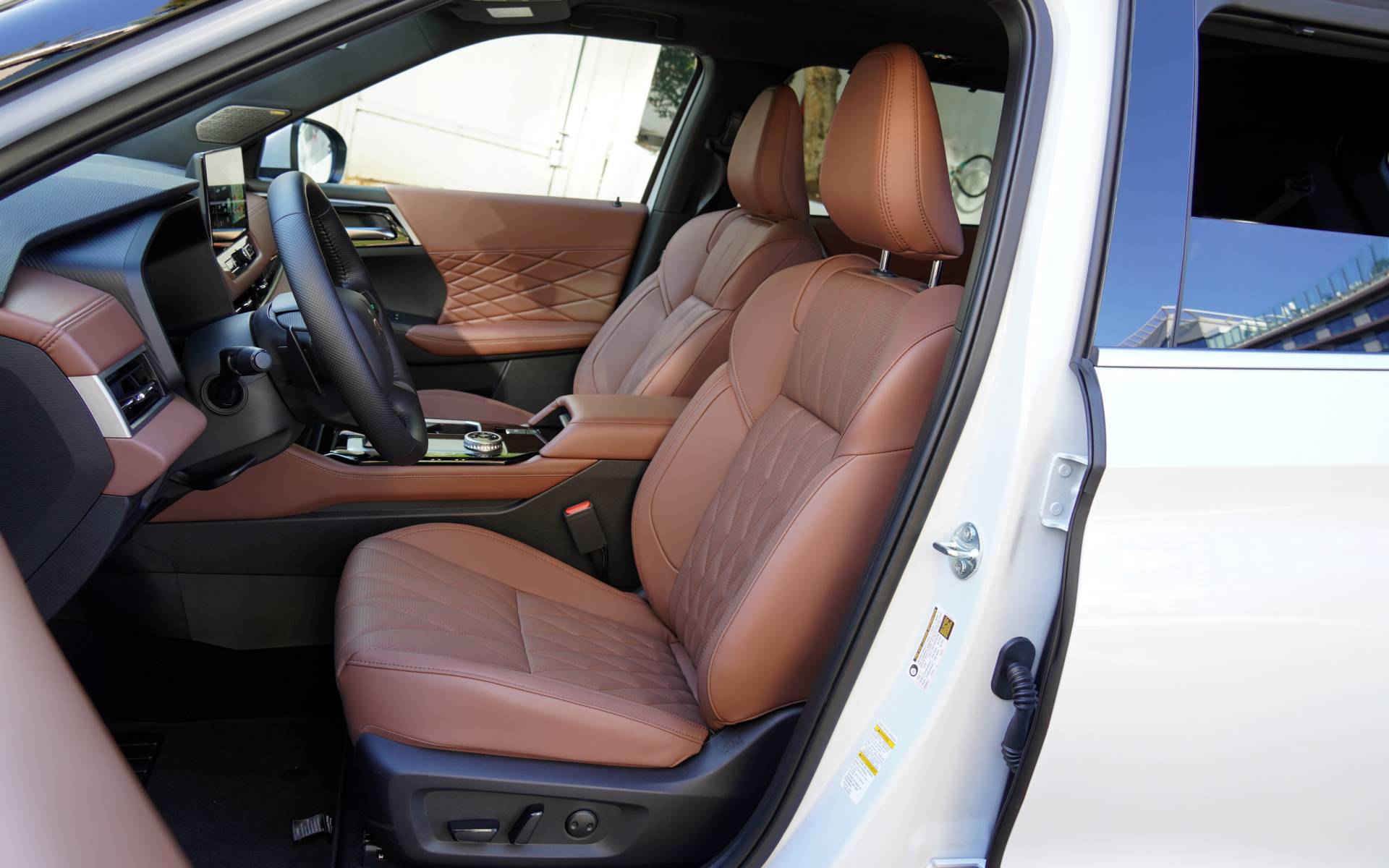 <p>2025 Mitsubishi Outlander GT-Premium</p>