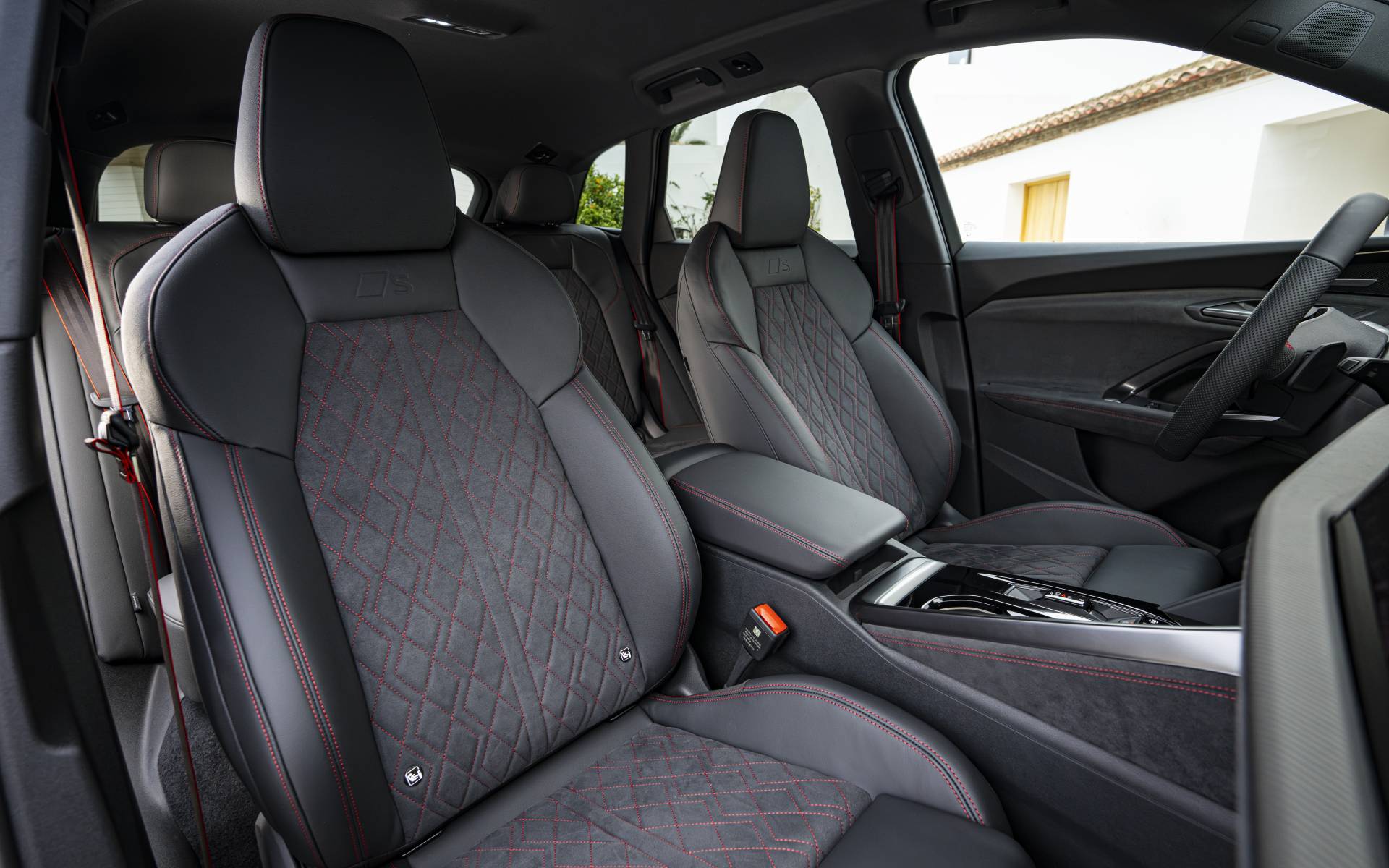 <p>Audi SQ5 2025</p>