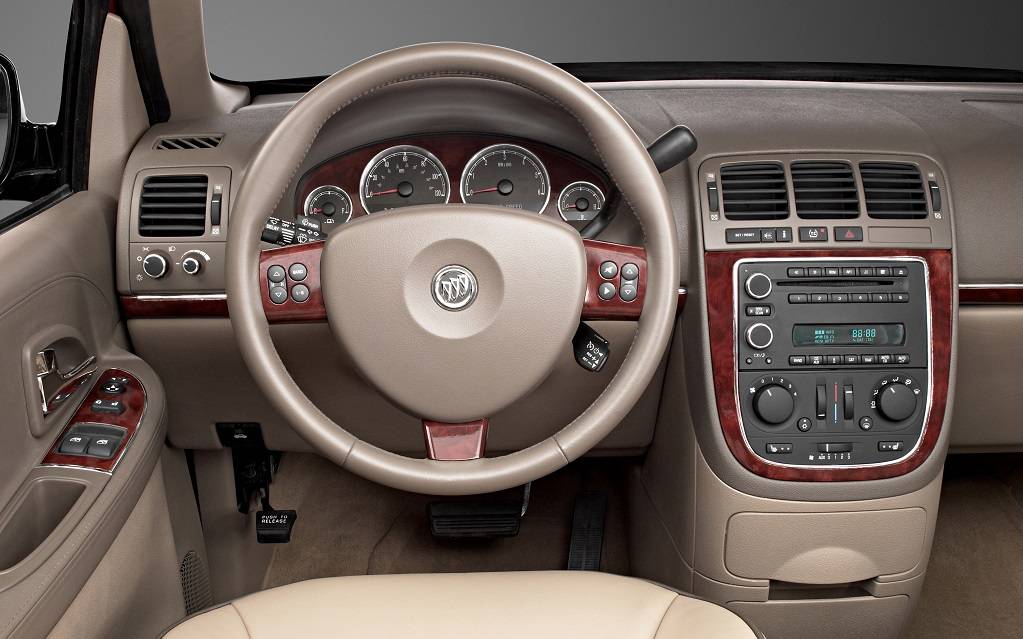 <p>Buick Terraza 2005</p>