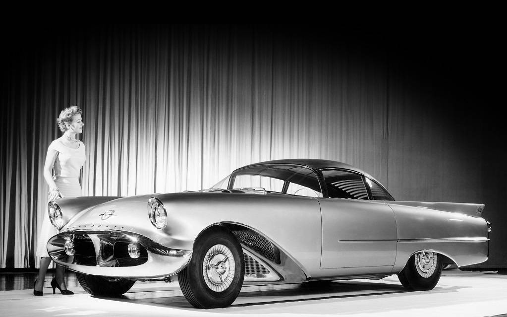 <p>Oldsmobile Cutlass 1954</p>