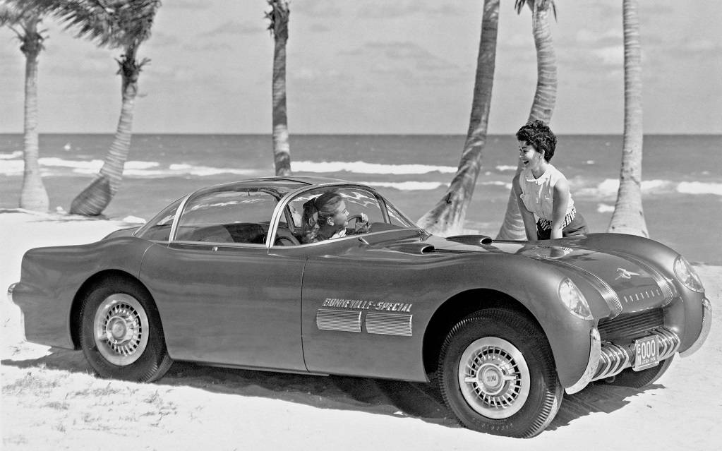 <p>Pontiac Bonneville Special 1954</p>