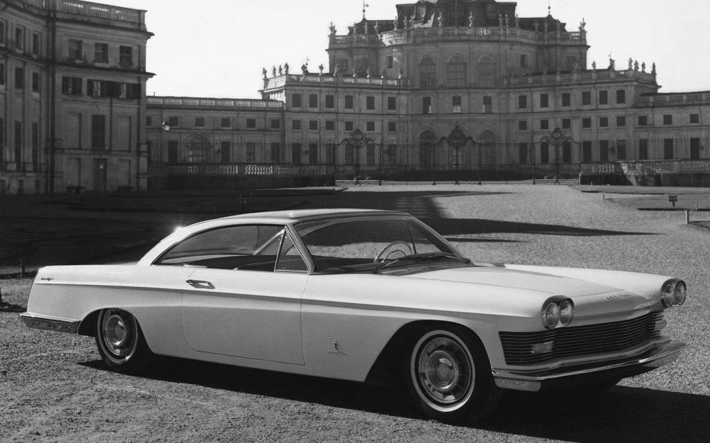 <p>Cadillac Stralight 1959 (dessiné par Pininfarina)</p>