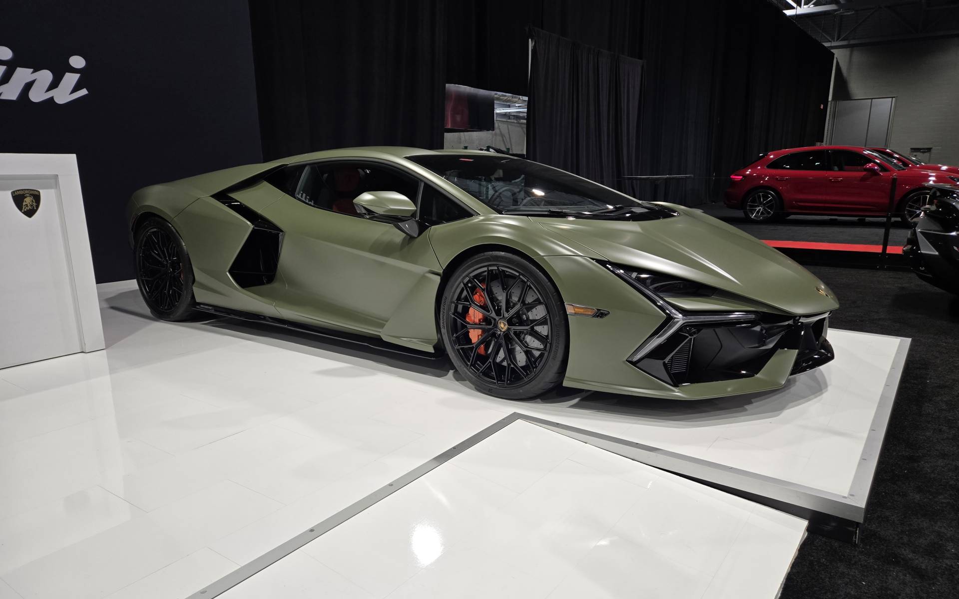 <p>Lamborghini Revuelto 2025</p>