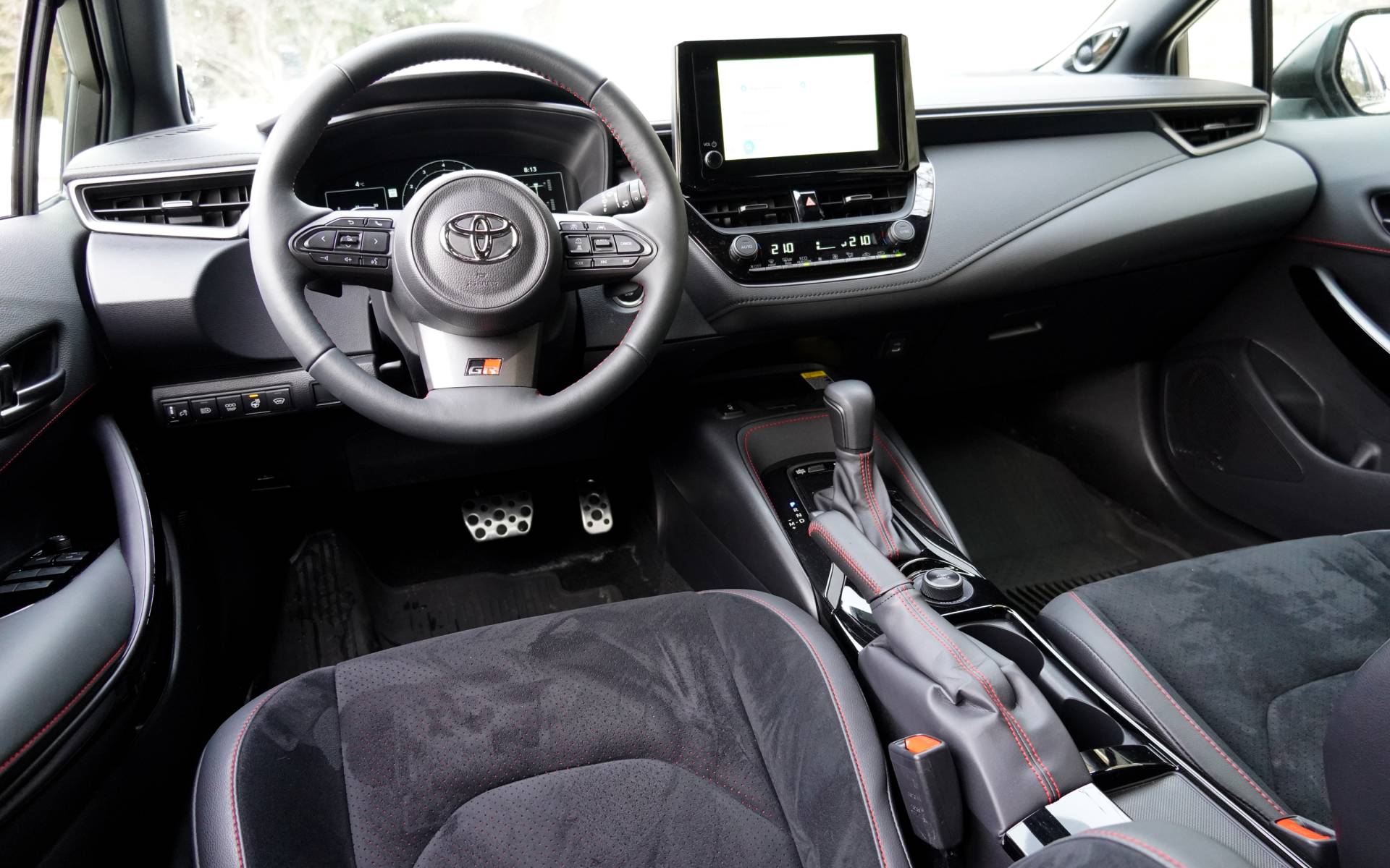 <p>2025 Toyota GR Corolla Premium</p>