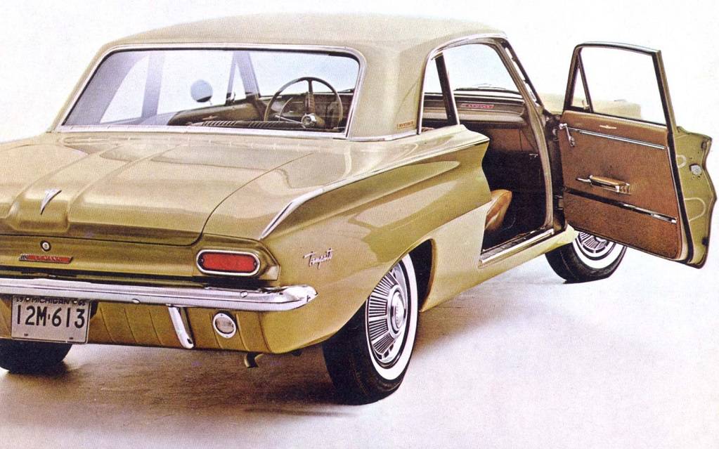 <p>Pontiac Tempest LeMans 1962</p>