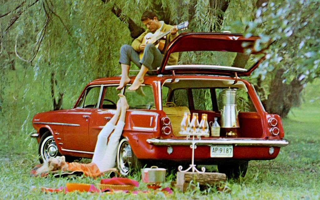 <p>Pontiac Tempest Safari 1963</p>