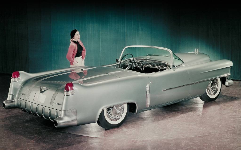 <p>Cadillac Le Mans 1953</p>