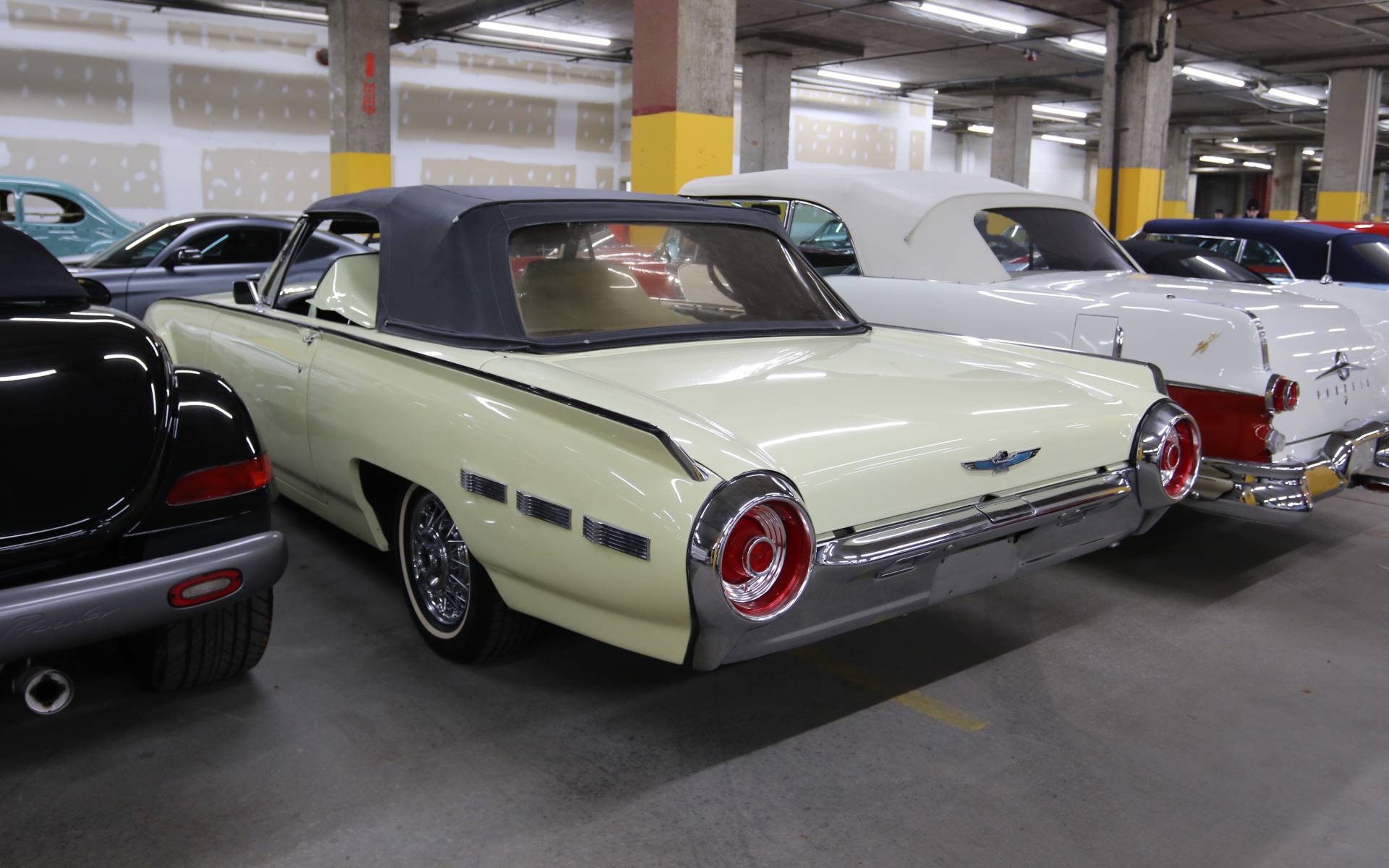 <p>Ford Thunderbird Sports Roadster 1962</p>