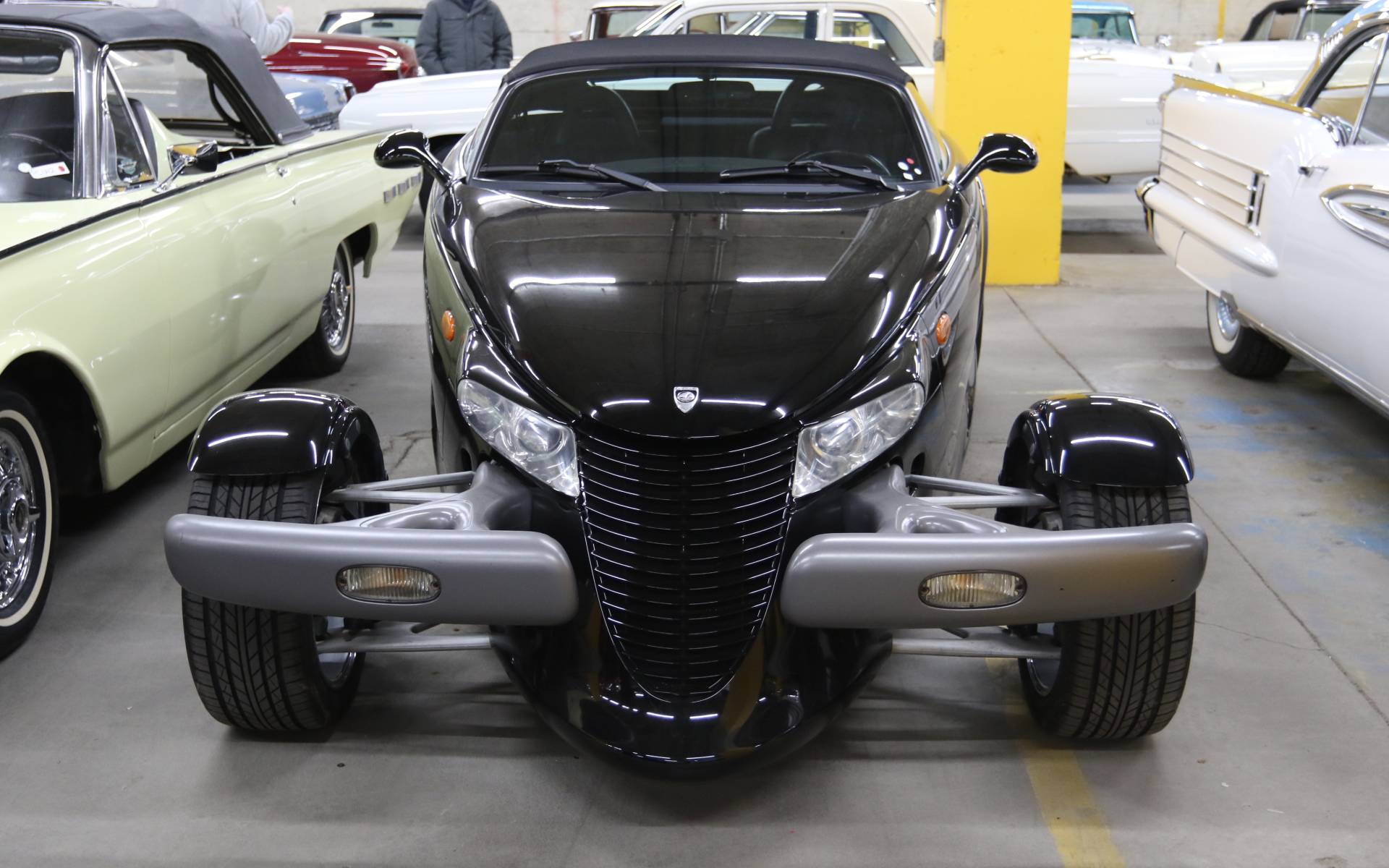 <p>Plymouth Prowler 1999</p>