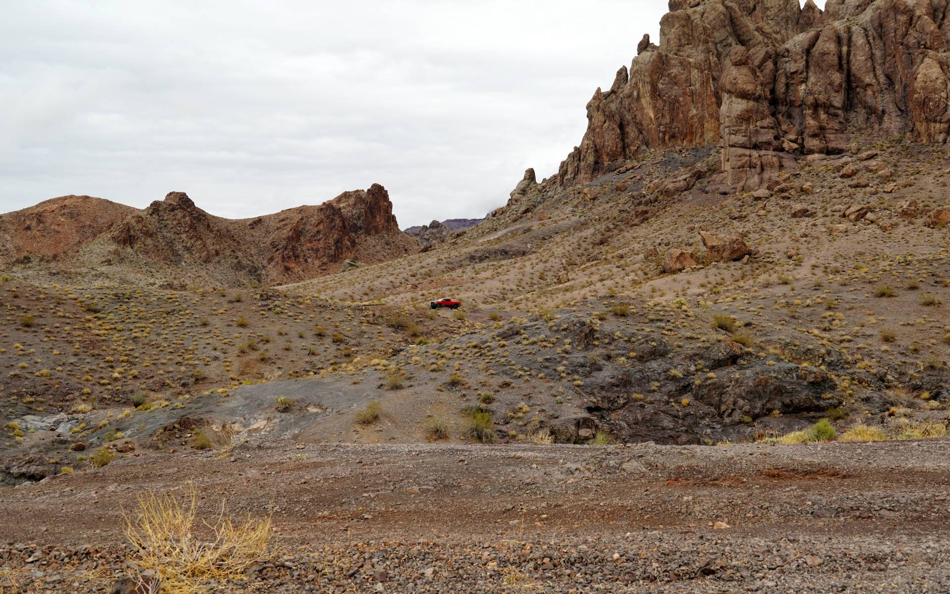 <p>Un Ram 2500 HD perdu dans ce paysage désertique de l'Arizona.</p>