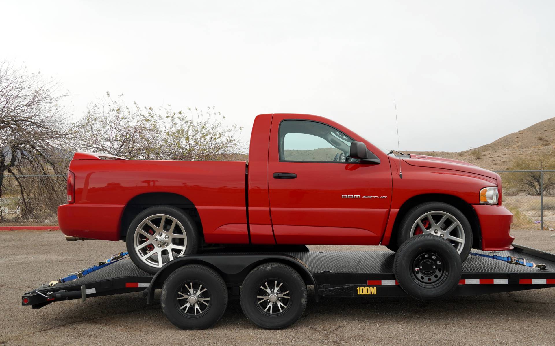 <p>Dodge Ram SRT-10&nbsp;2004</p>