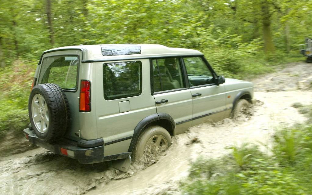 <p>Land Rover Discovery 2</p>
