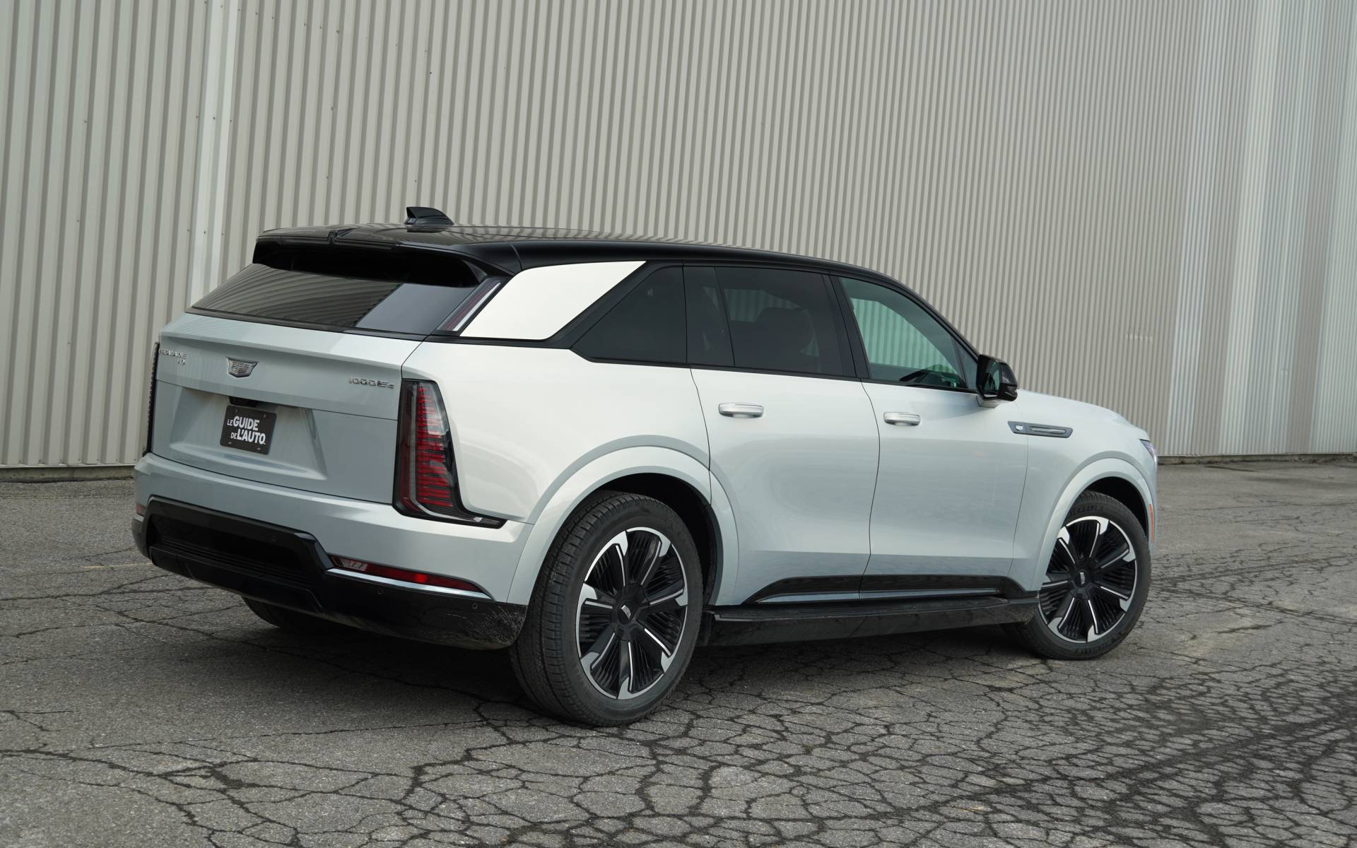 <p>Cadillac Escalade IQ 2025</p>