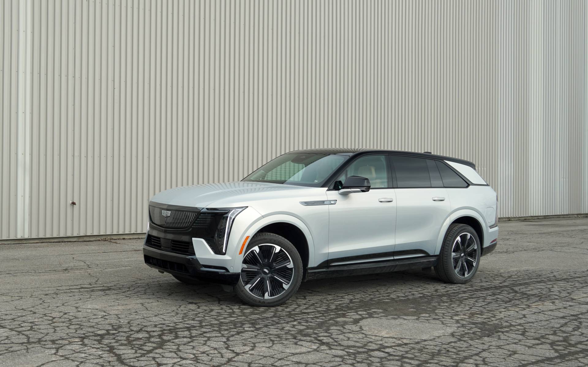 <p>Cadillac Escalade IQ 2025</p>