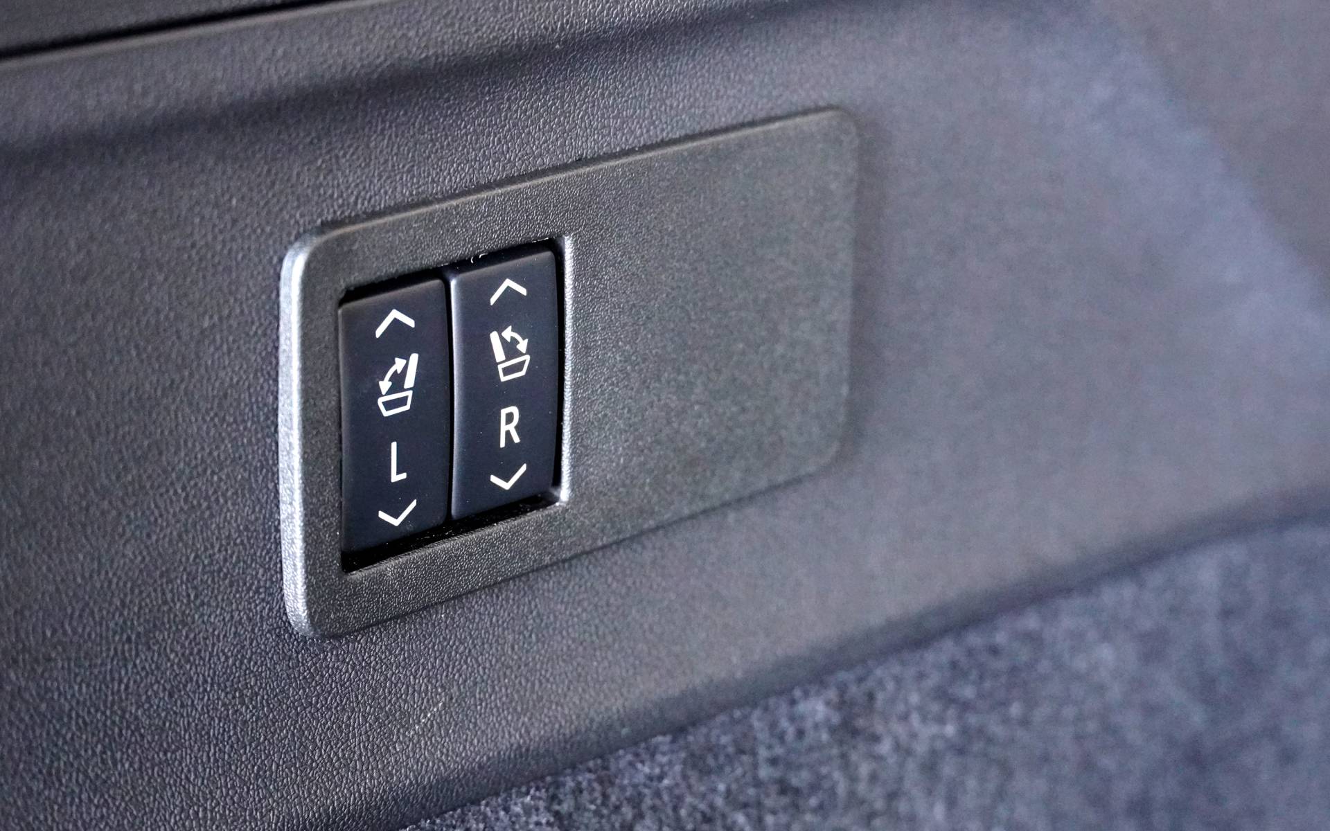 <p>Cadillac Escalade IQ 2025</p>