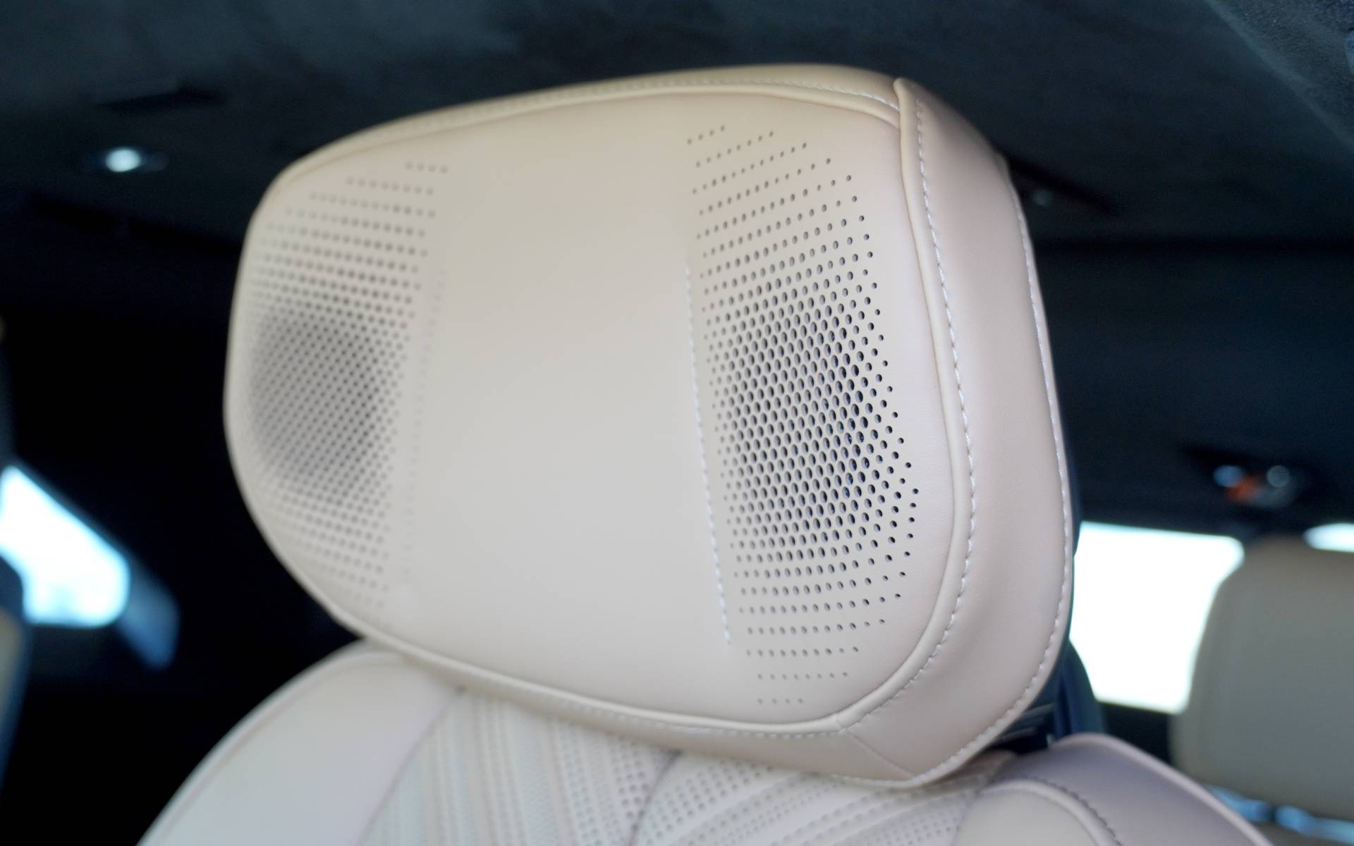 <p>Cadillac Escalade IQ 2025</p>