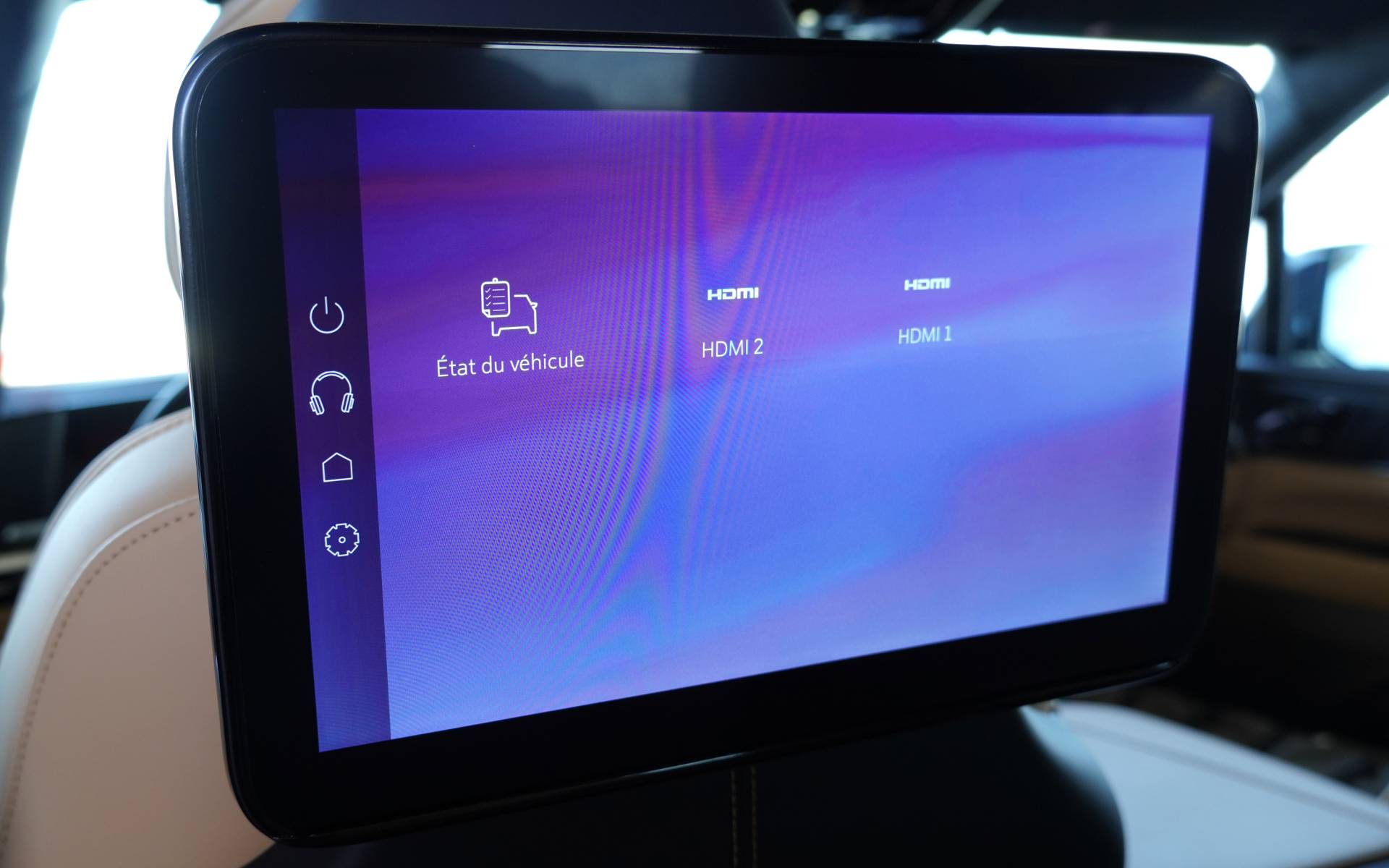 <p>Cadillac Escalade IQ 2025</p>