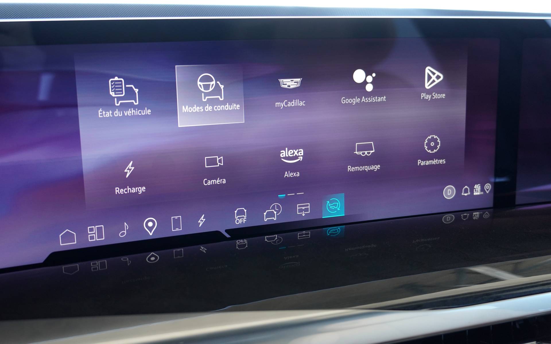 <p>Cadillac Escalade IQ 2025</p>