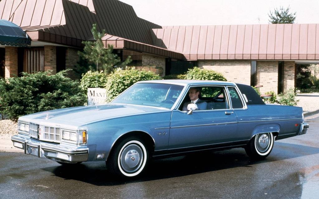 <p>Oldsmobile 98 Regency 1981</p>