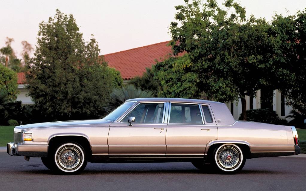 <p>Cadillac Brougham 1990</p>