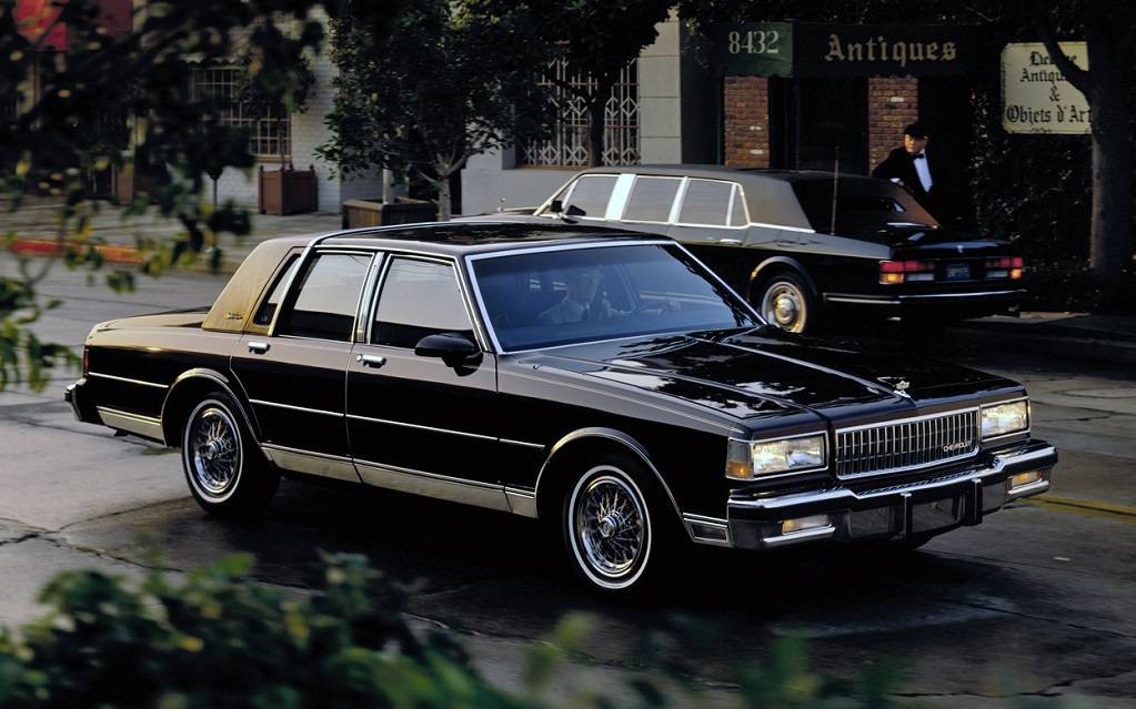 <p>Chevrolet Caprice Classic Brougham LS 1990</p>