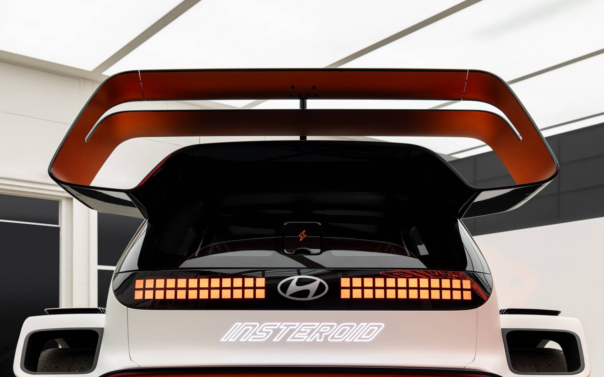 <p>Hyundai Insteroid Concept</p>