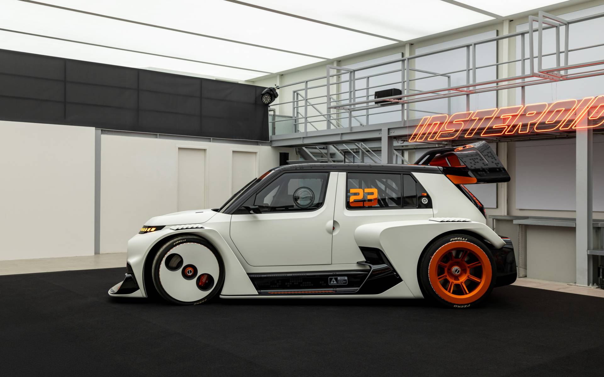 <p>Hyundai Insteroid Concept</p>