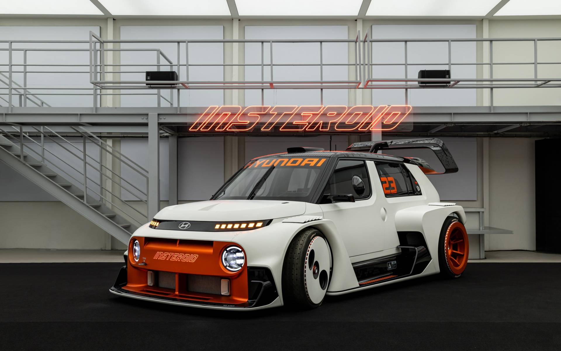 <p>Hyundai Insteroid Concept</p>