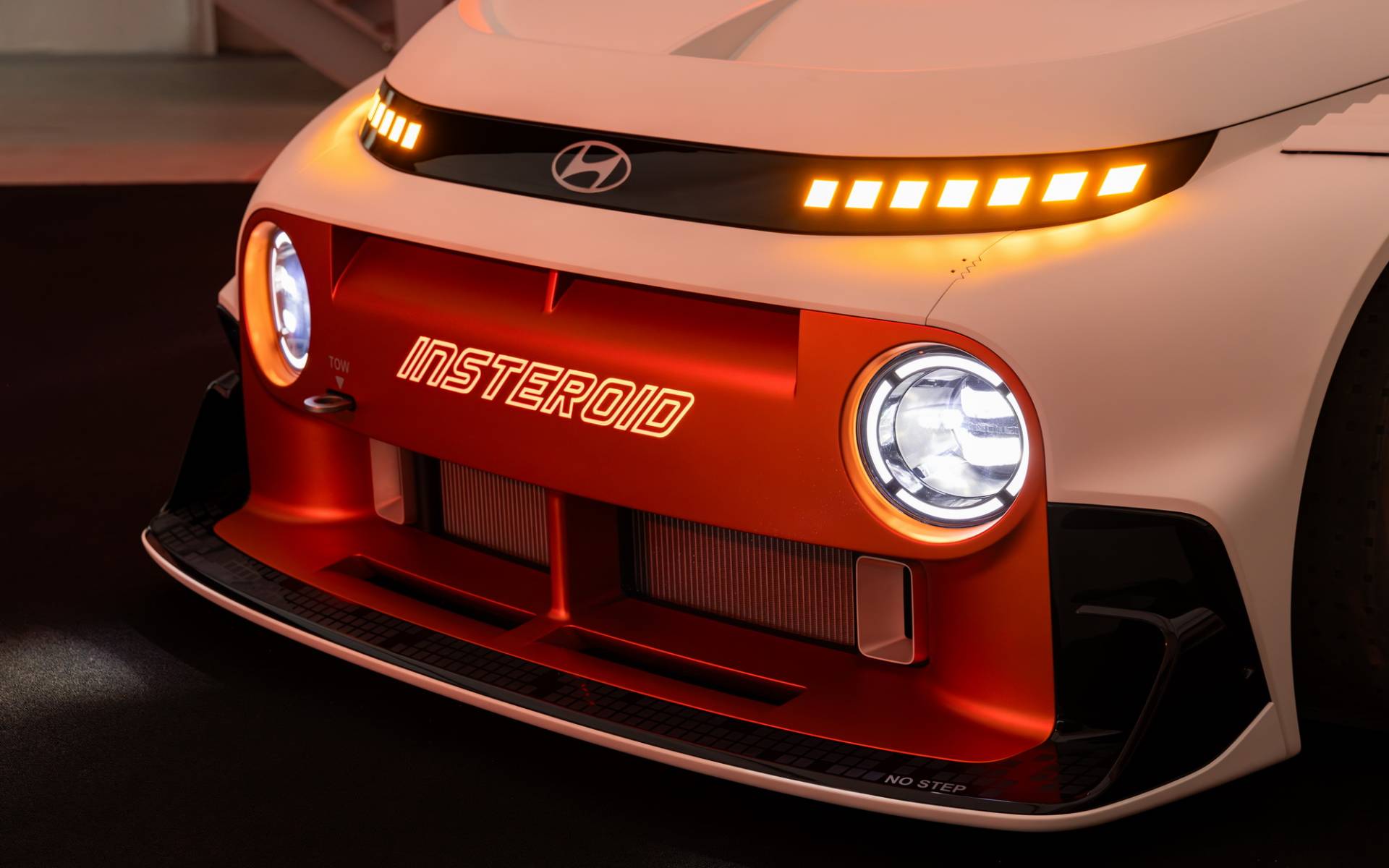 <p>Hyundai Insteroid Concept</p>