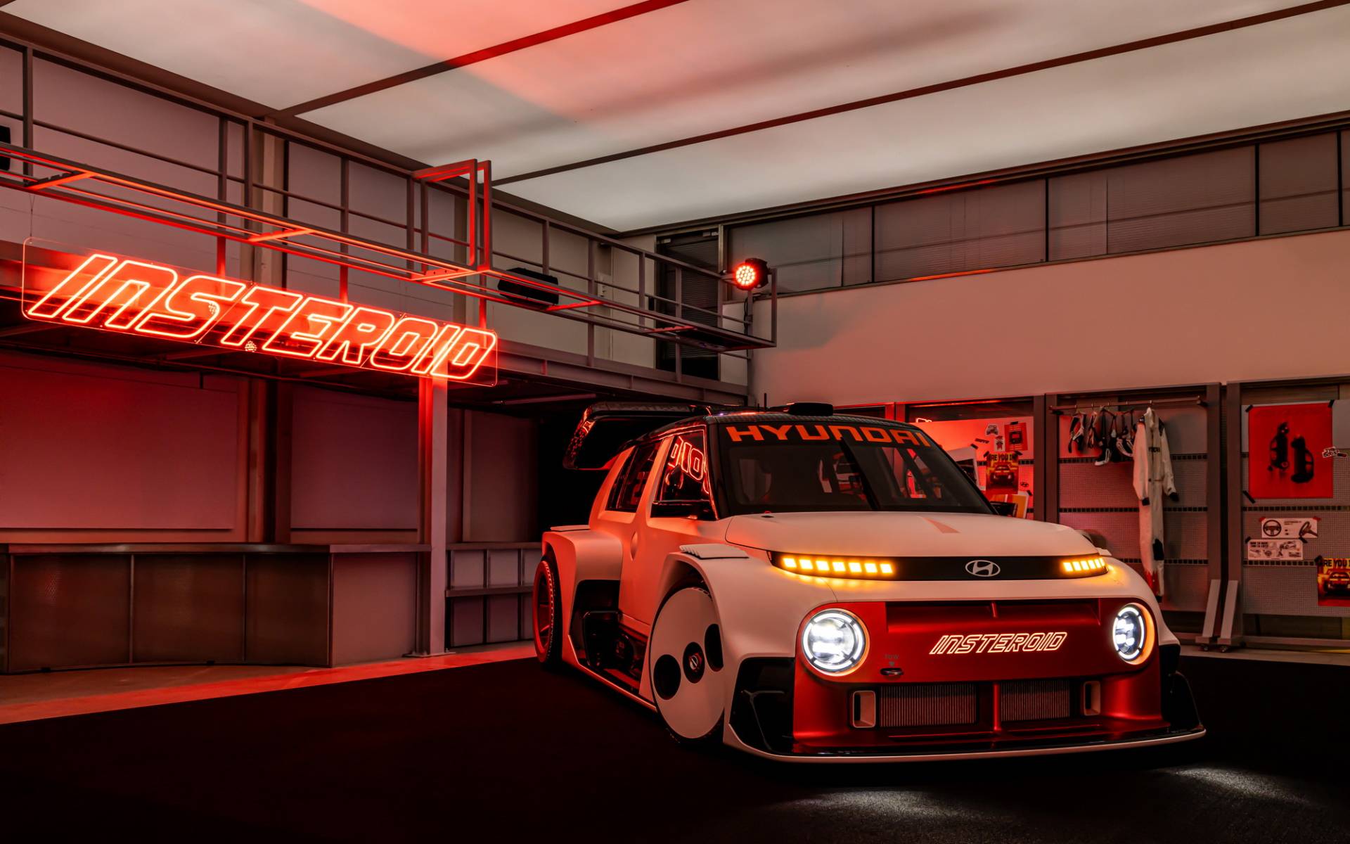 <p>Hyundai Insteroid Concept</p>