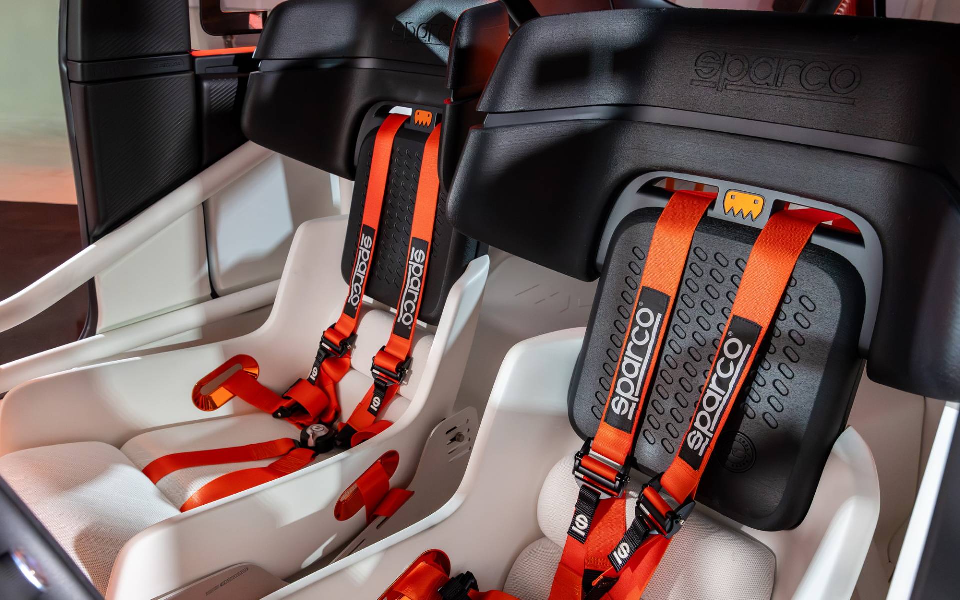 <p>Hyundai Insteroid Concept</p>