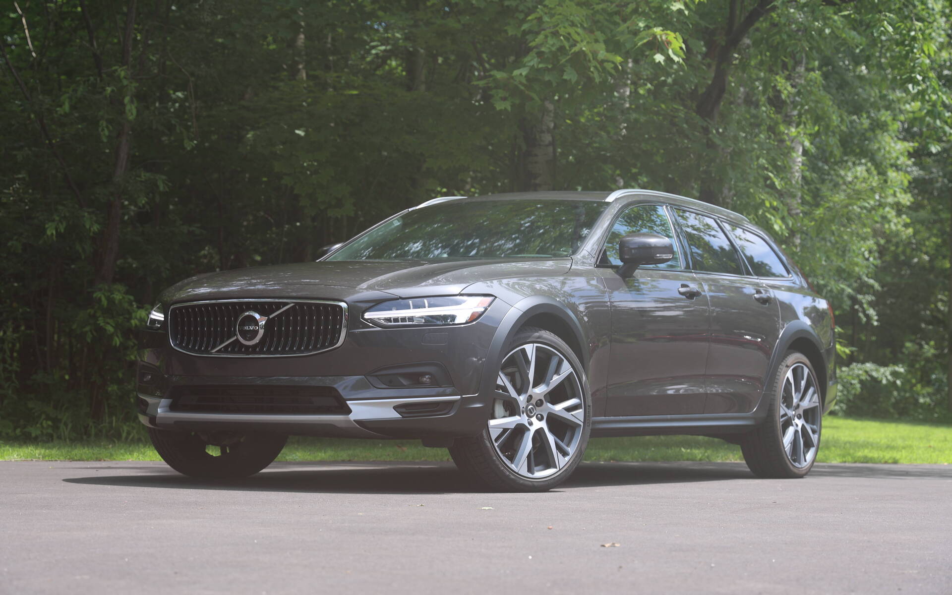 <p>Volvo V90 Cross Country</p>