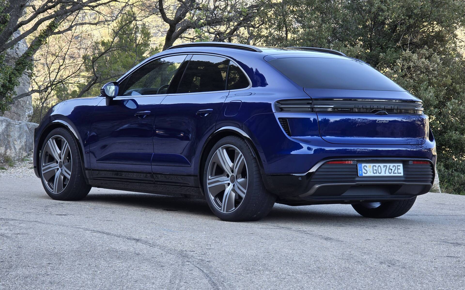 <p>Porsche Macan EV</p>