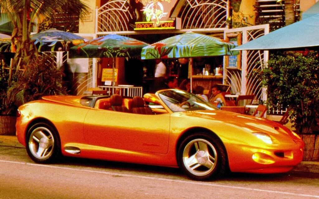 <p>Pontiac Sunfire Speedster (1994)</p>