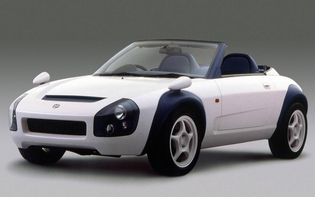 <p>Suzuki C2 (1997)</p>