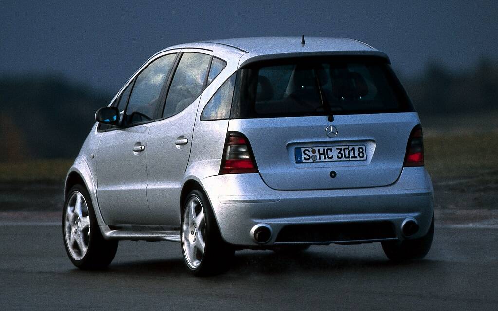 <p>Mercedes-Benz A32 K AMG (1998)</p>