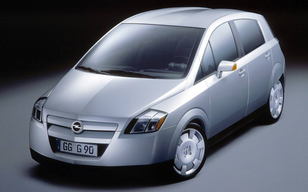 <p>Opel G90 (1999)</p>