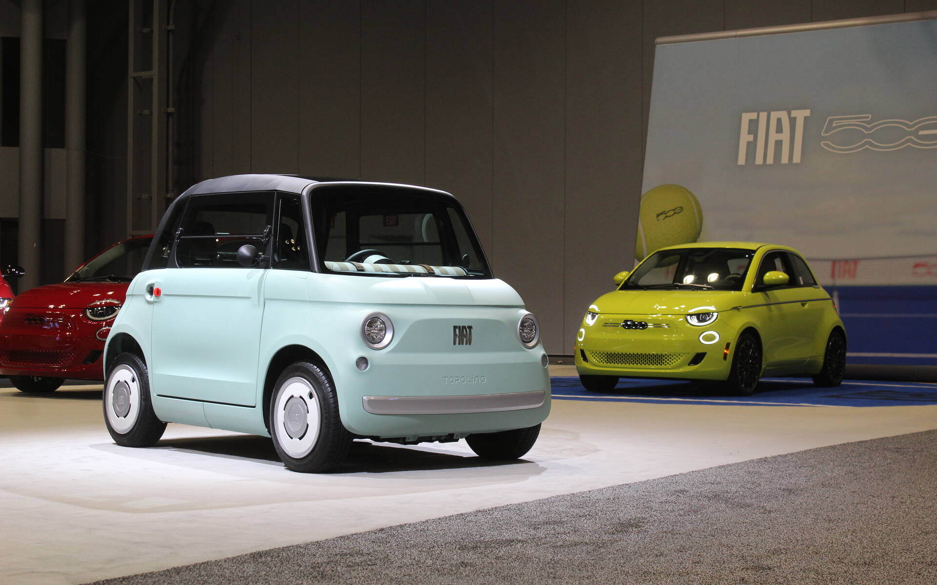 <p>Fiat Topolino and 2025&nbsp;500e</p>