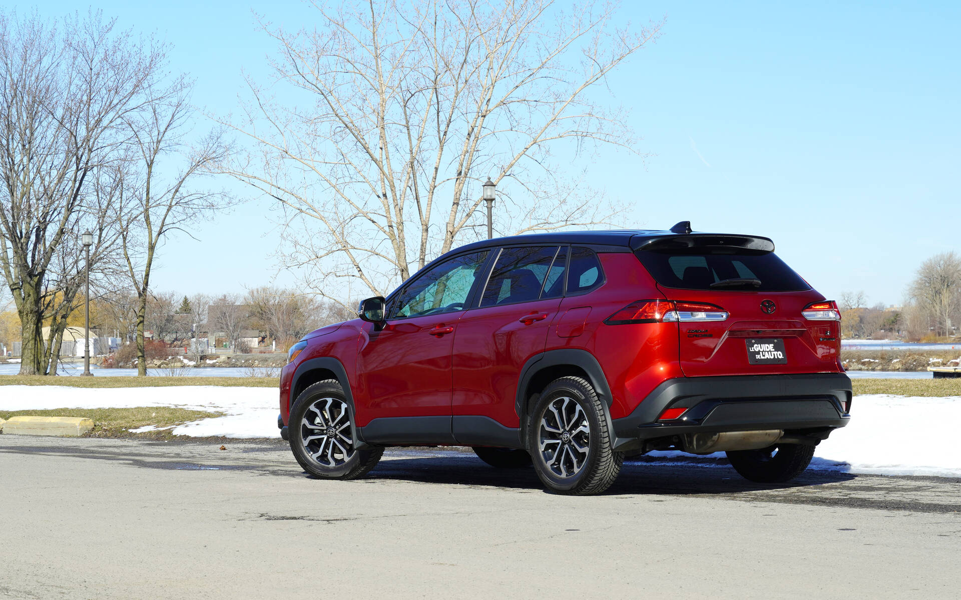 <p>Toyota Corolla Cross Hybride SE 2025</p>