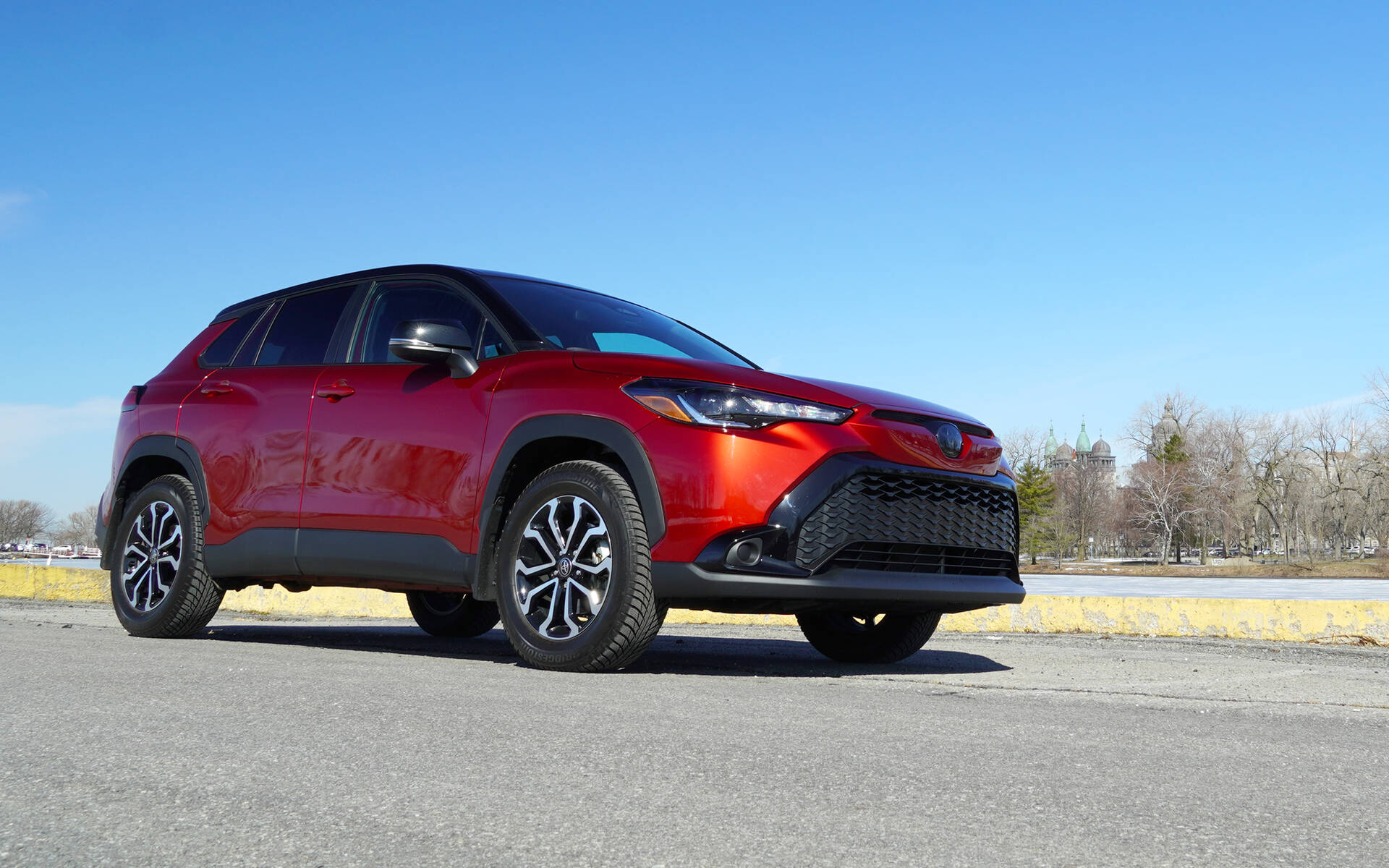 <p>Toyota Corolla Cross Hybride SE 2025</p>