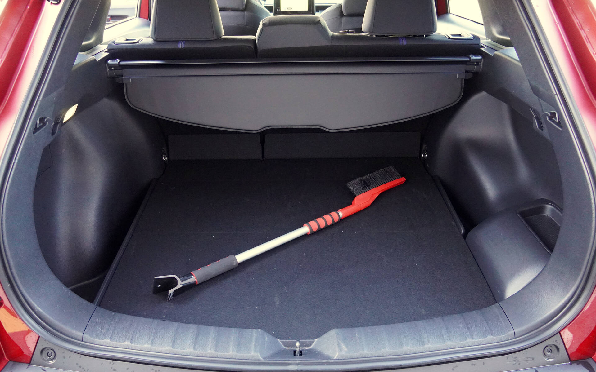 <p>Toyota Corolla Cross Hybride SE 2025</p>