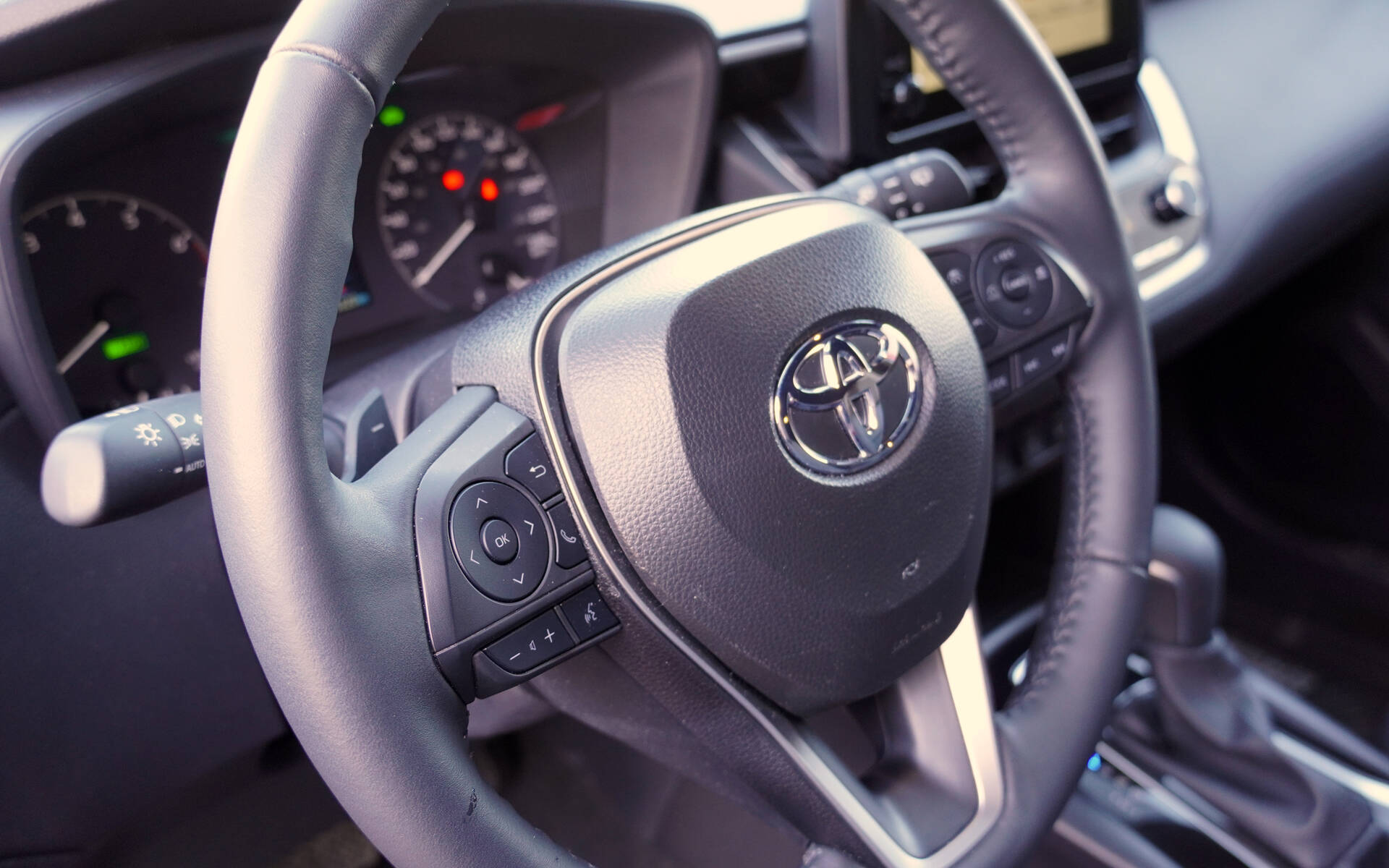 <p>Toyota Corolla Cross Hybride SE 2025</p>