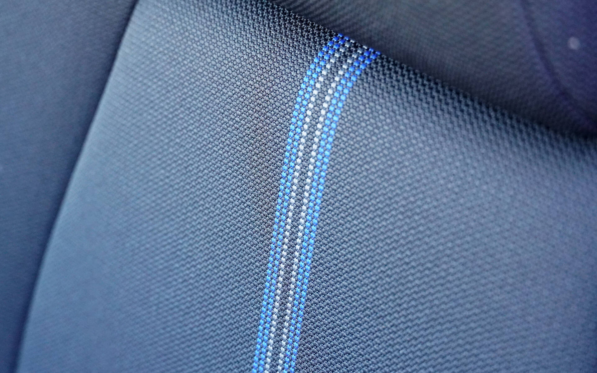 <p>Toyota Corolla Cross Hybride SE 2025</p>