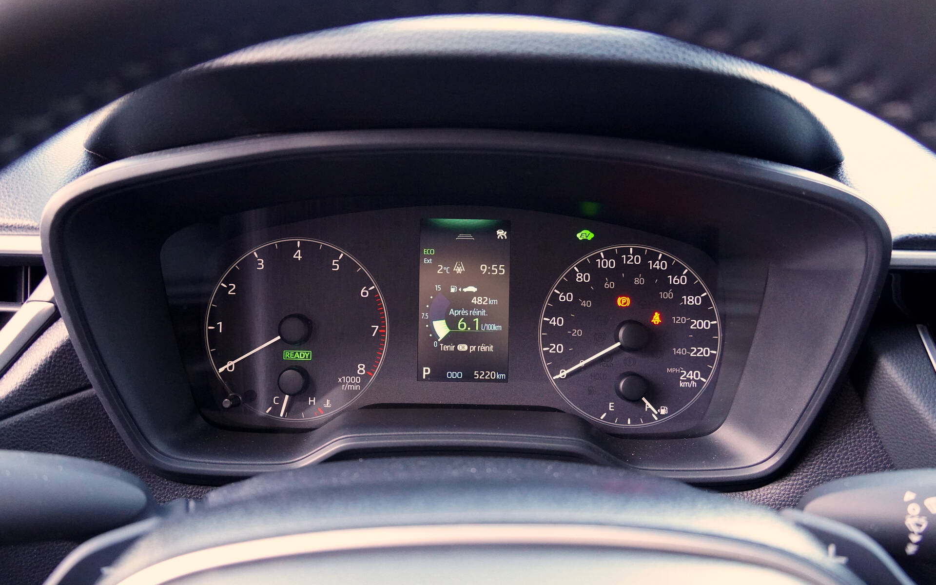 <p>Toyota Corolla Cross Hybride SE 2025</p>