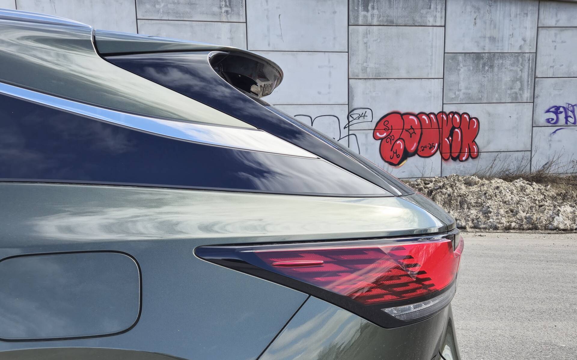 <p>Lexus RX 450h+</p>